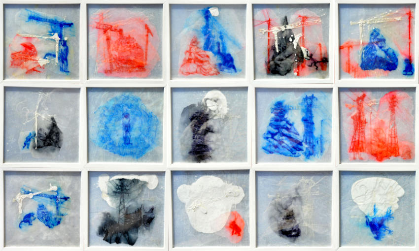 Bernard Rousseau, Born to race, 2011-2013, ensemble de dessins au stylo à bille sur papier de soie résiné, 30 x 30 cm.